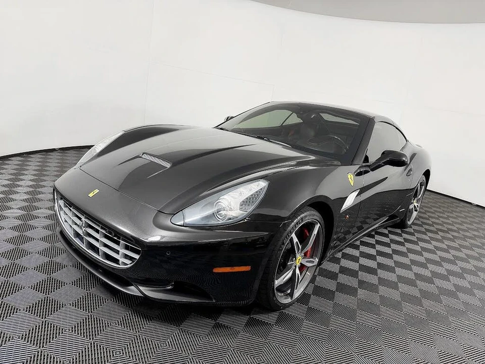 2014 Ferrari California - Image 19 of 31