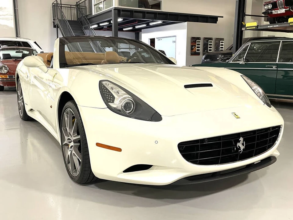 2014 Ferrari California - Image 3 of 31