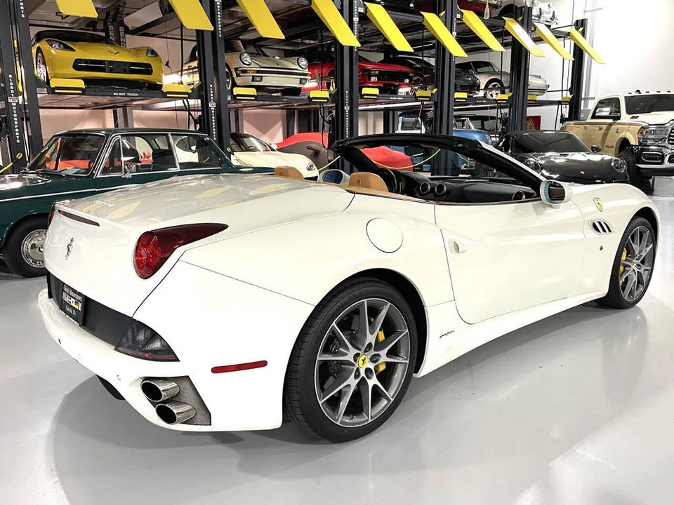 2014 Ferrari California - Image 7 of 31