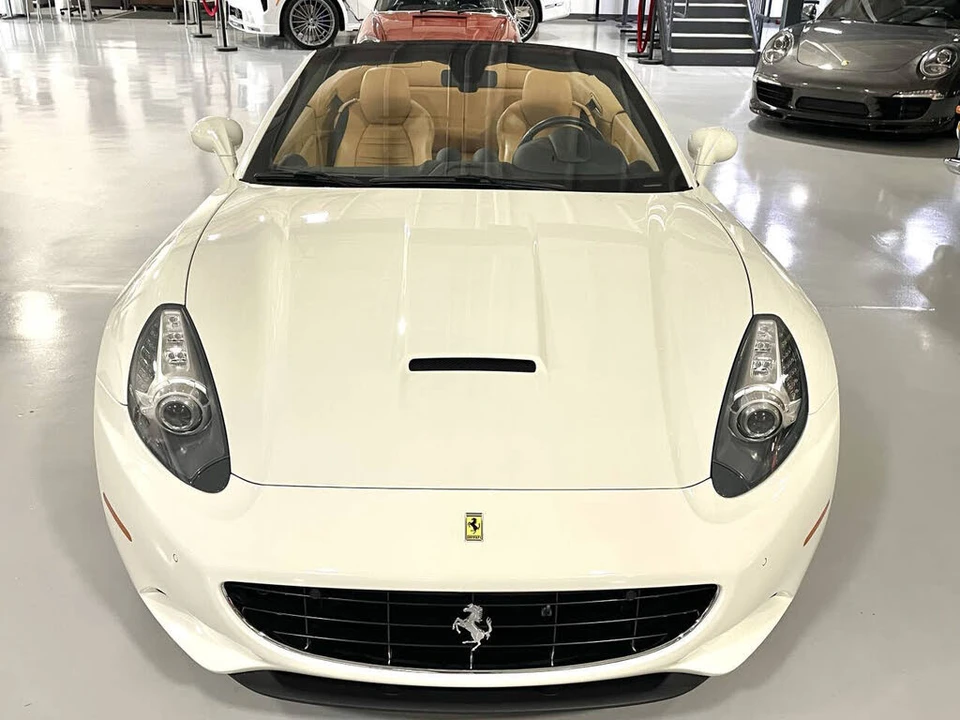 2014 Ferrari California - Image 18 of 31