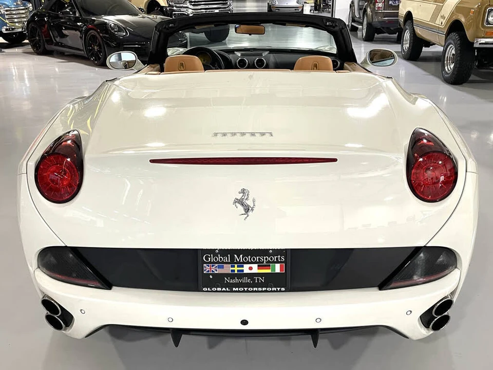 2014 Ferrari California - Image 9 of 31