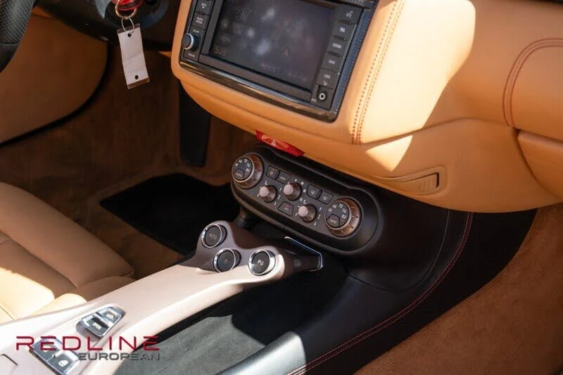 2014 Ferrari California - Image 26 of 31