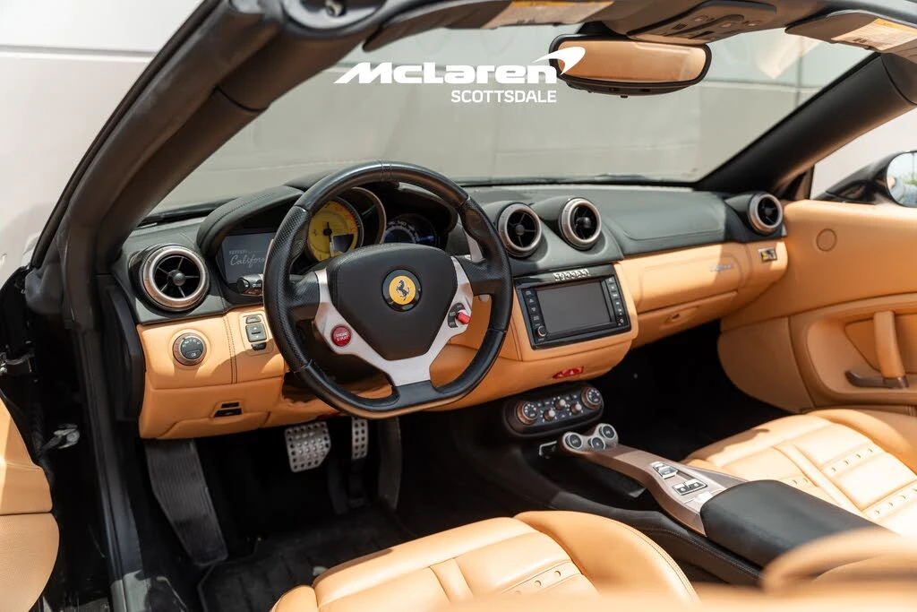 2014 Ferrari California - Image 15 of 31