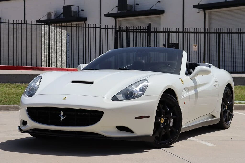 2014 Ferrari California - Image 8 of 31