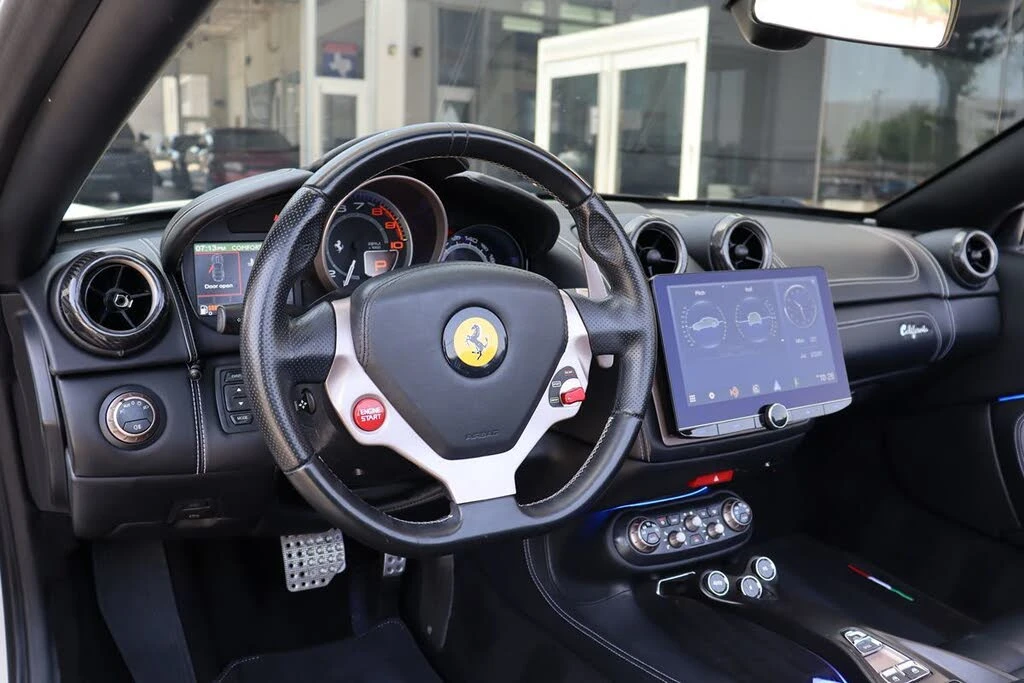 2014 Ferrari California - Image 24 of 31