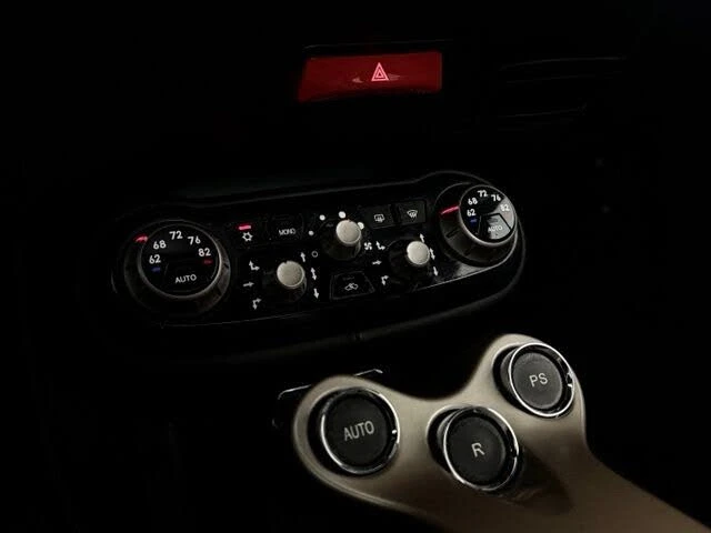 2014 Ferrari California - Image 25 of 27