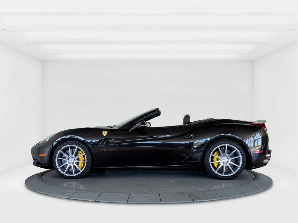 2014 Ferrari California - Image 2 of 6