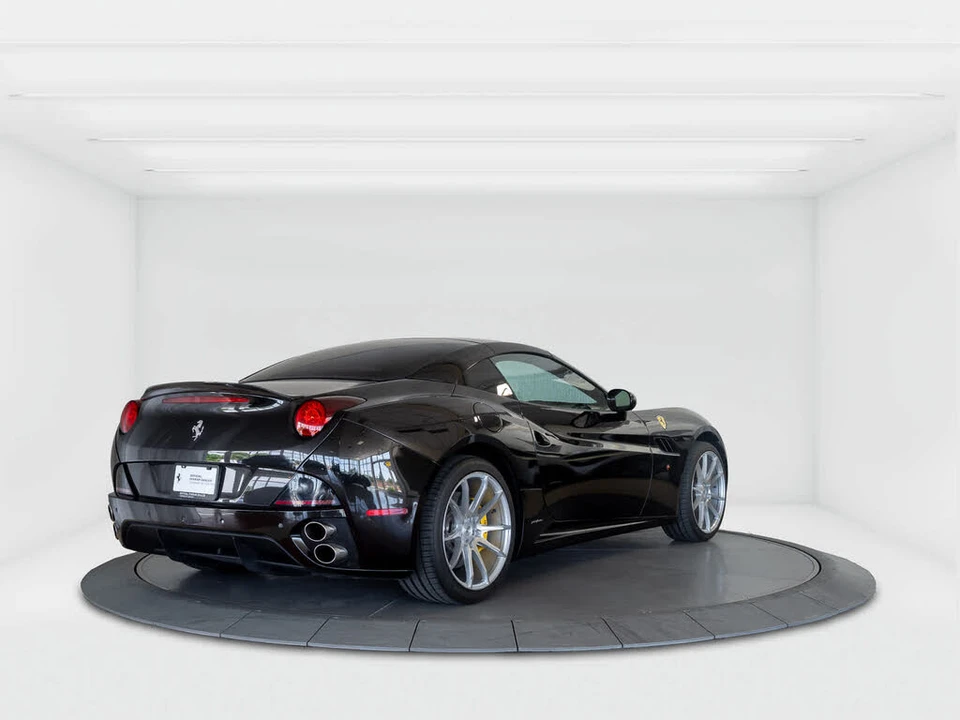 2014 Ferrari California - Image 5 of 6