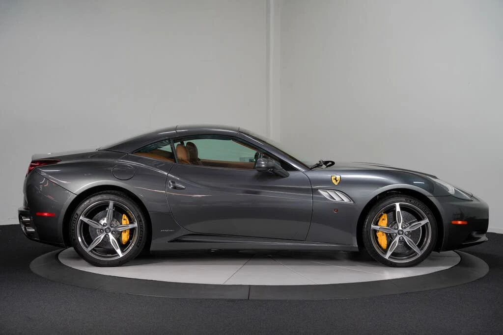 2014 Ferrari California - Image 9 of 31