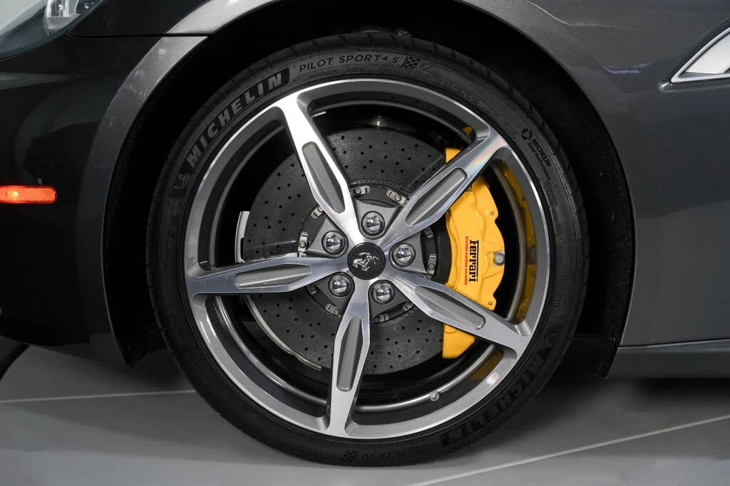 2014 Ferrari California - Image 17 of 31