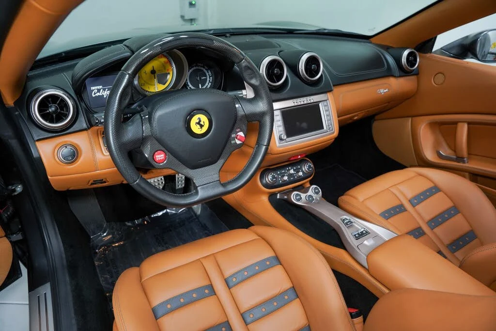 2014 Ferrari California - Image 11 of 31