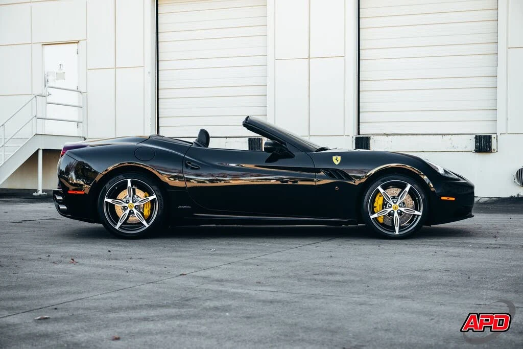 2014 Ferrari California - Image 13 of 31