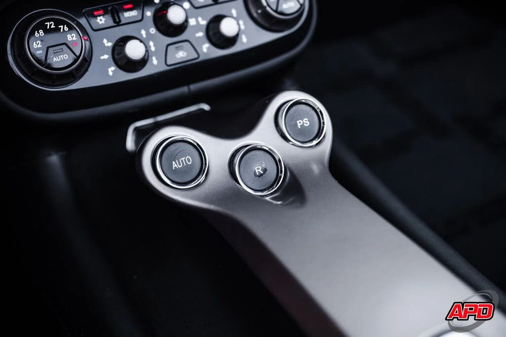2014 Ferrari California - Image 12 of 31