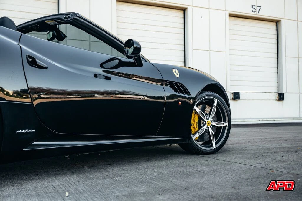 2014 Ferrari California - Image 30 of 31