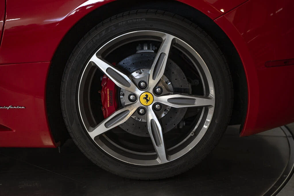 2014 Ferrari California - Image 14 of 31