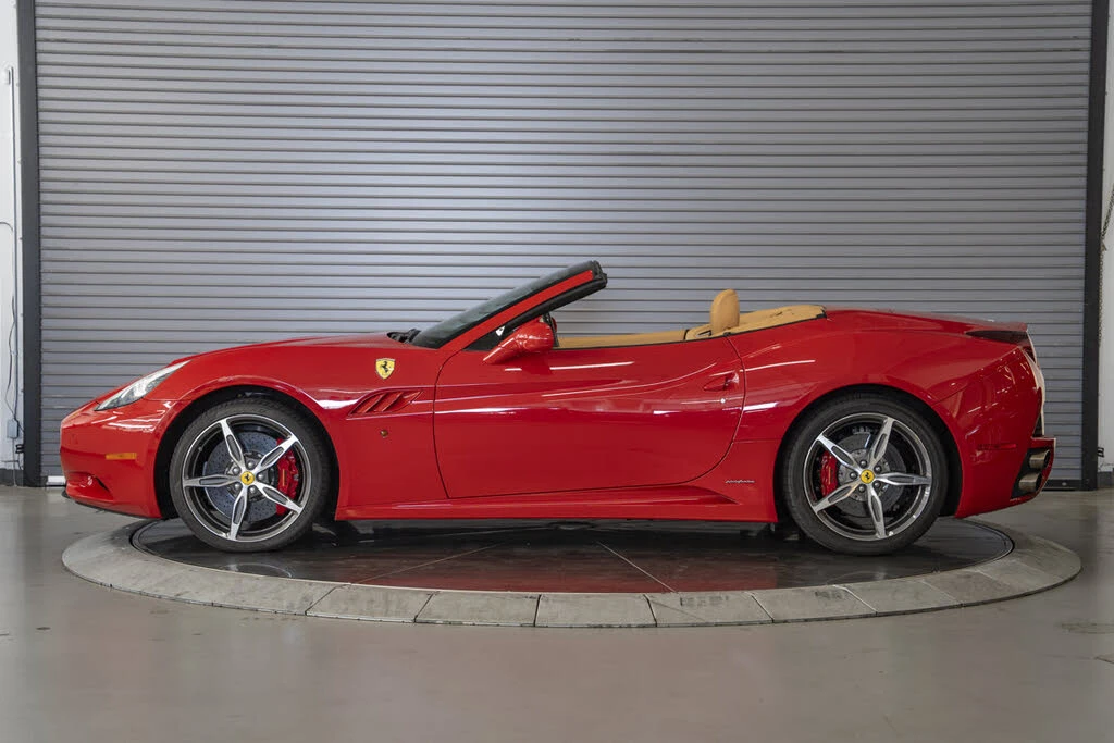 2014 Ferrari California - Image 2 of 31