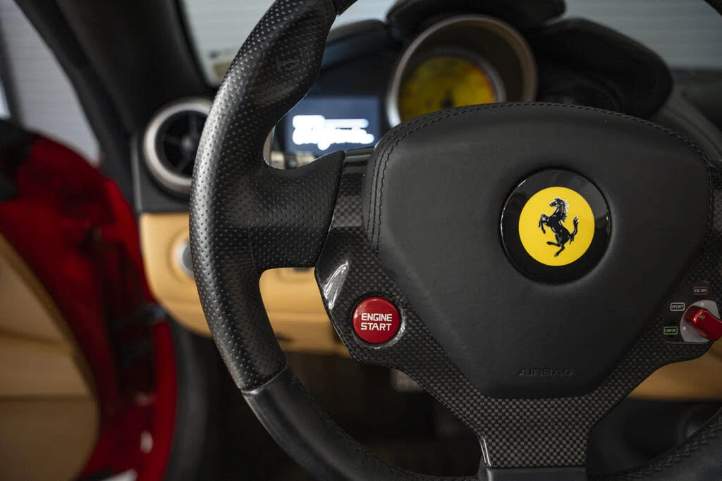 2014 Ferrari California - Image 30 of 31