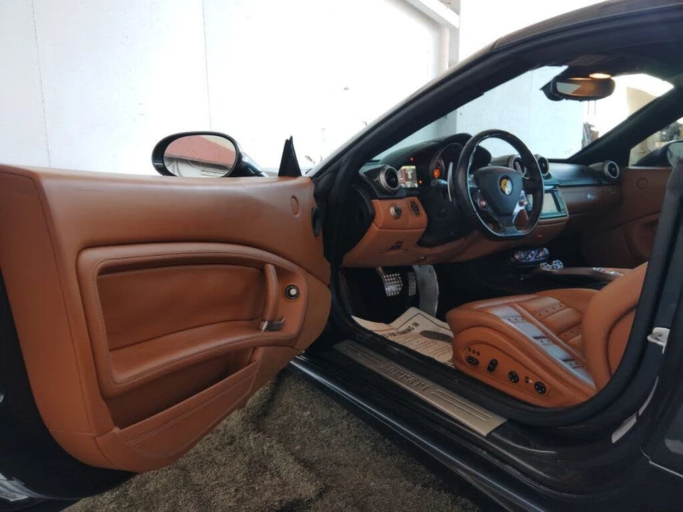 2014 Ferrari California - Image 15 of 22