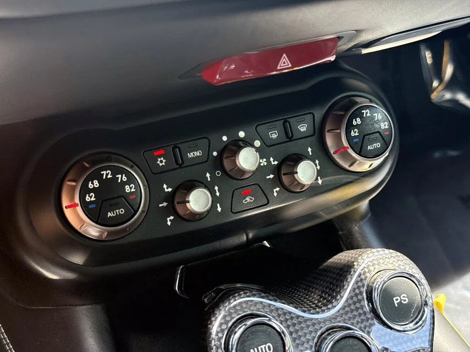 2014 Ferrari California - Image 19 of 21