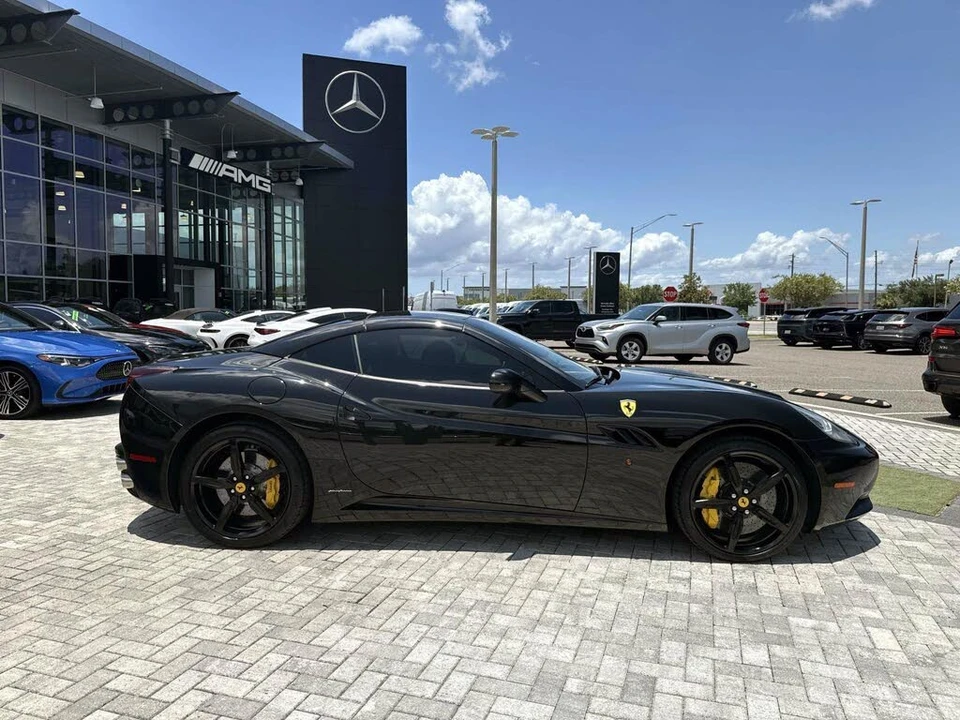 2014 Ferrari California - Image 6 of 21