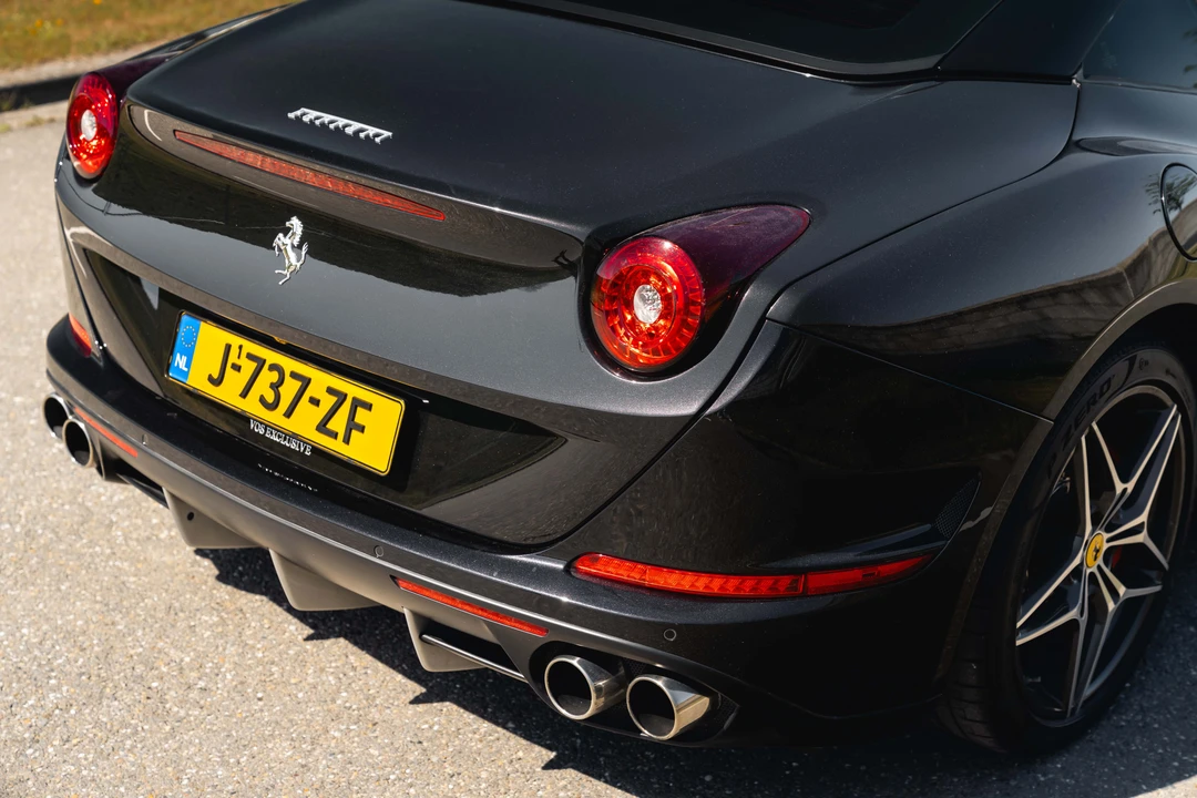 2014 Ferrari California T - Image 31 of 31
