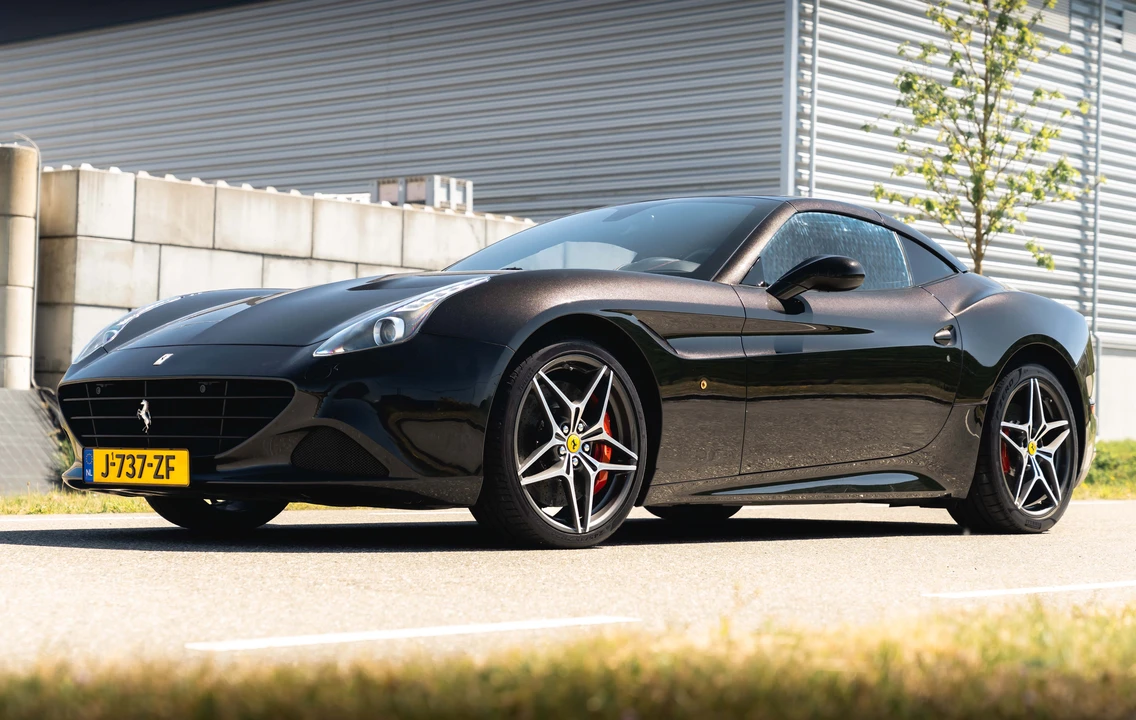2014 Ferrari California T - Image 22 of 31