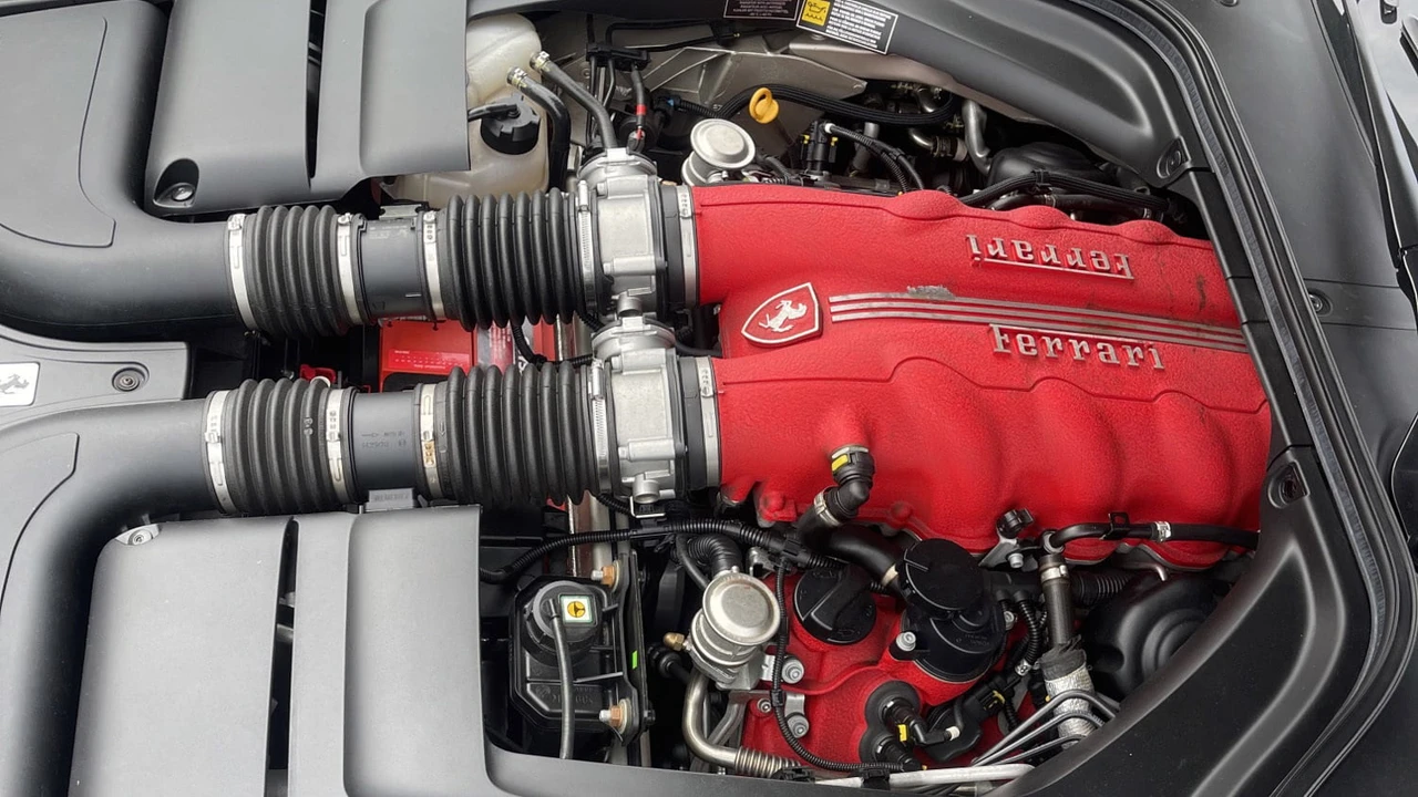 2014 Ferrari California - Image 8 of 31