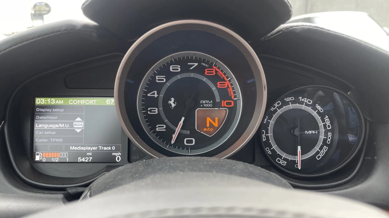 2014 Ferrari California - Image 13 of 31