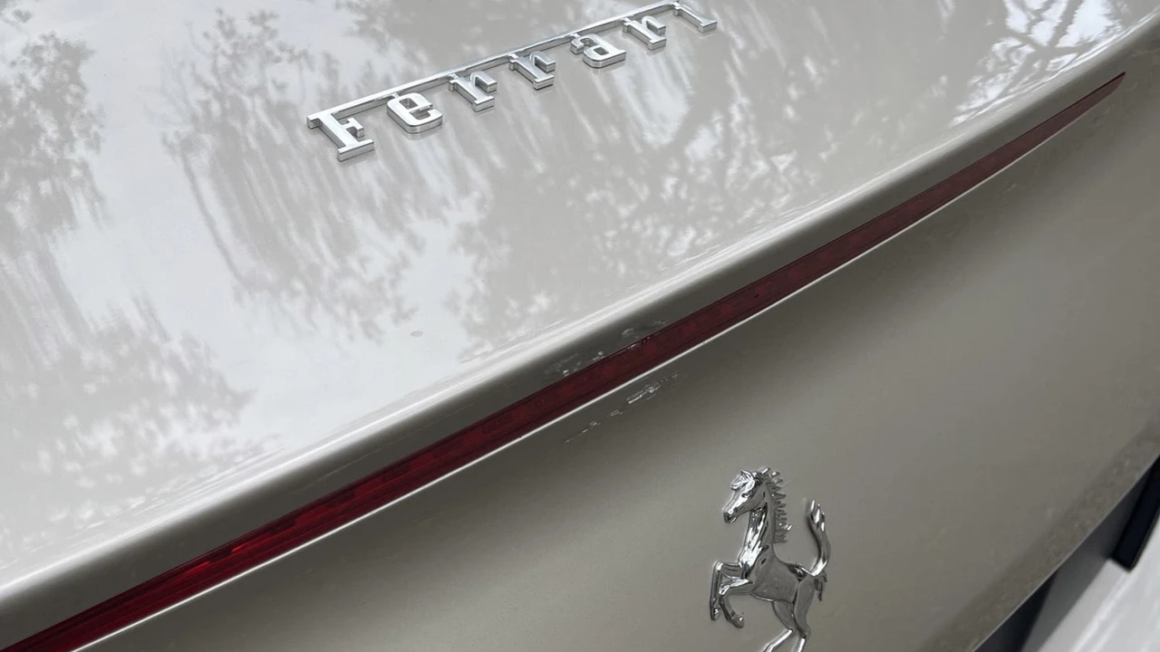 2014 Ferrari California - Image 19 of 31