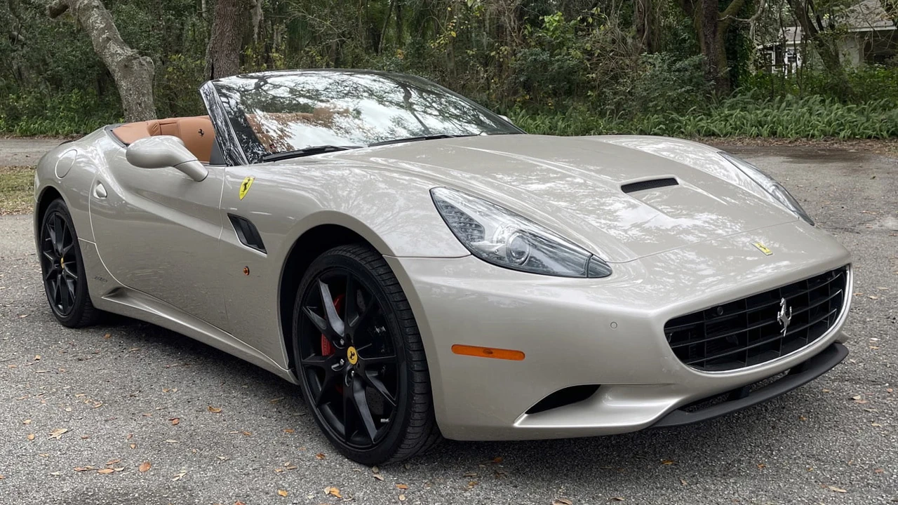 2014 Ferrari California - Image 21 of 31