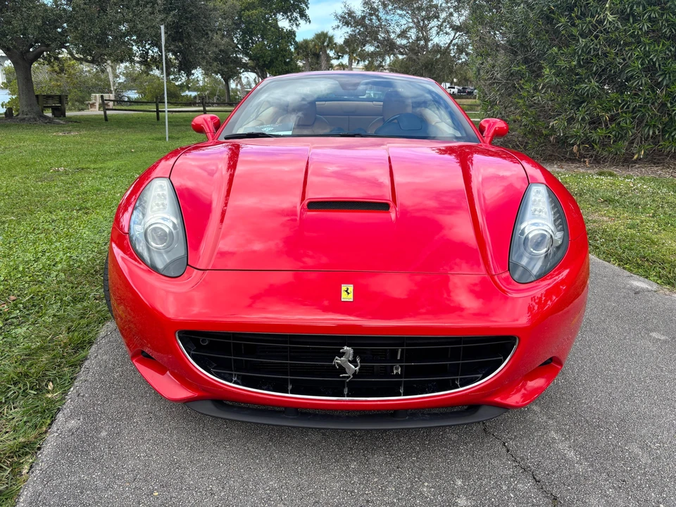 2014 Ferrari California - Image 18 of 31