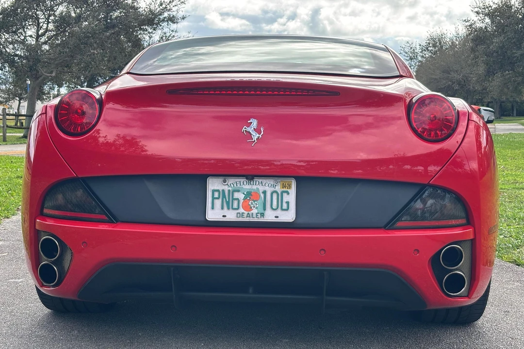 2014 Ferrari California - Image 5 of 31