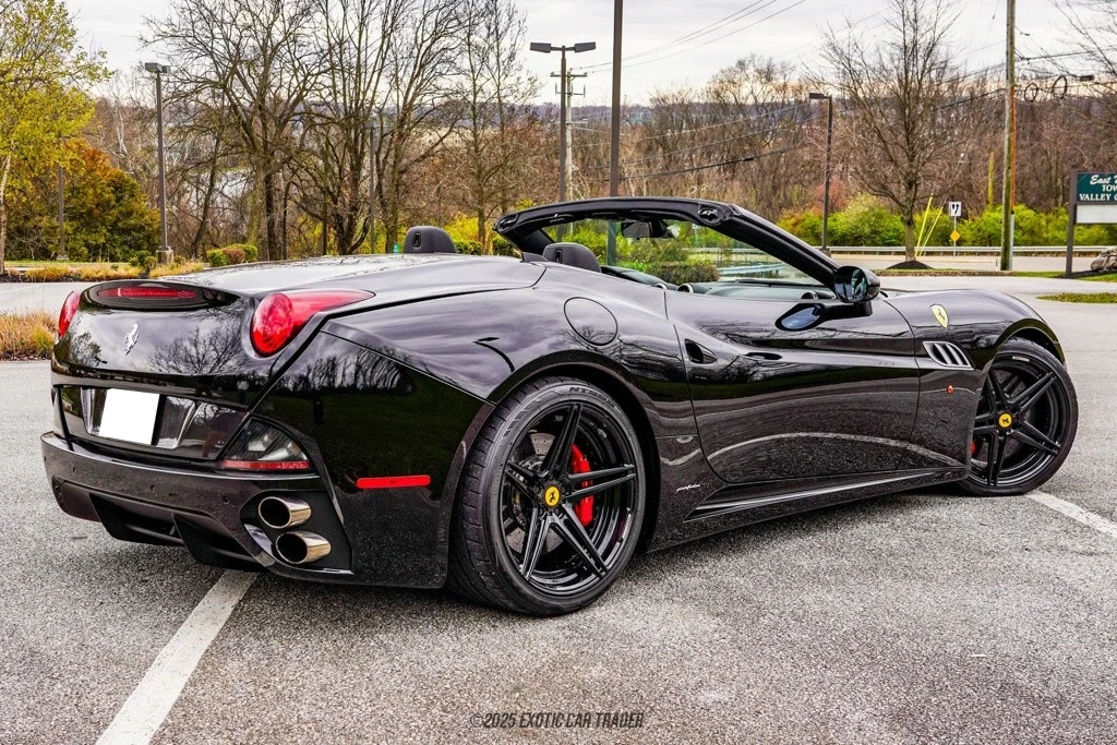 2014 Ferrari California - Image 8 of 12