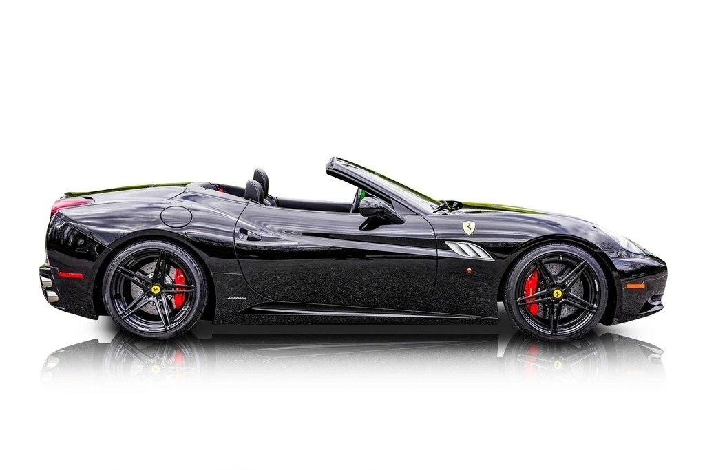 2014 Ferrari California - Image 2 of 12