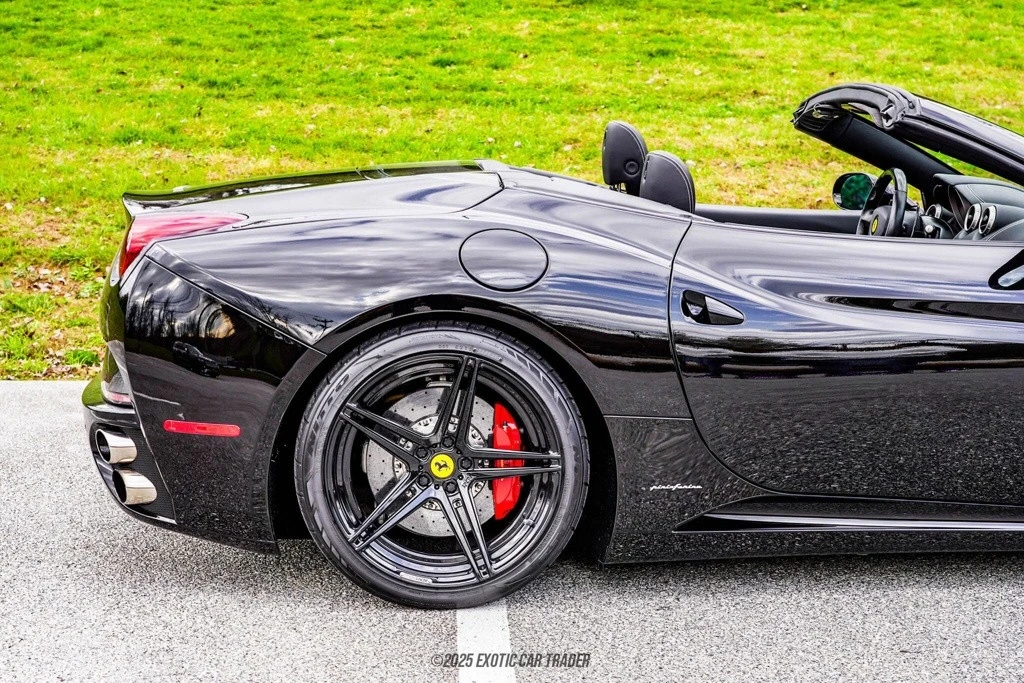 2014 Ferrari California - Image 10 of 12