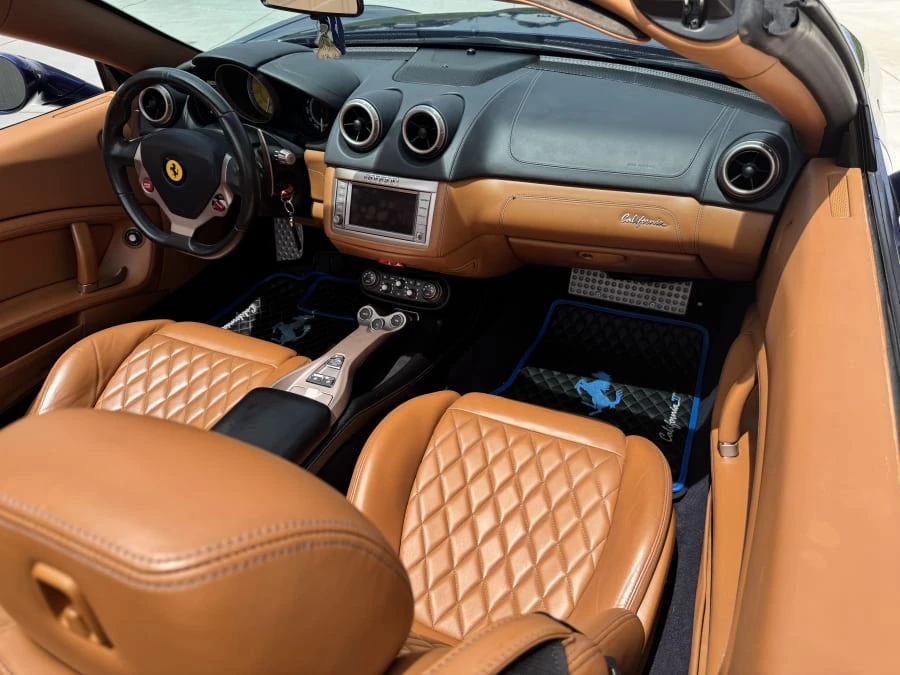 2014 Ferrari California - Image 14 of 19