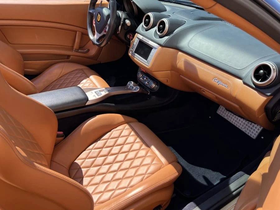 2014 Ferrari California - Image 5 of 7