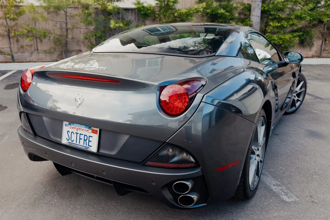 2014 Ferrari California - Image 13 of 31