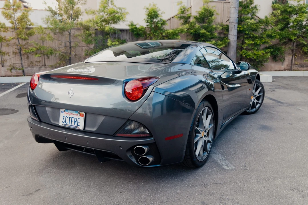 2014 Ferrari California - Image 17 of 31