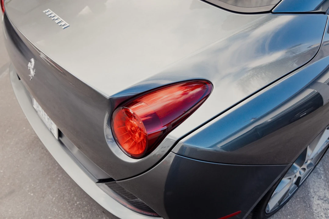 2014 Ferrari California - Image 28 of 31