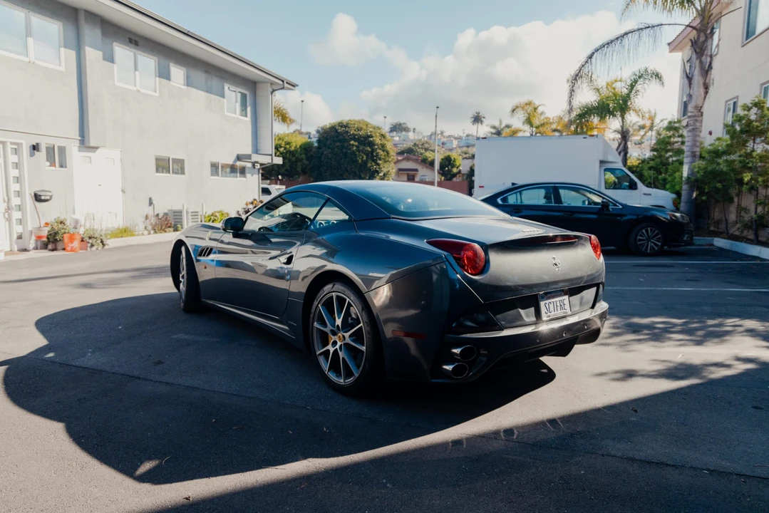 2014 Ferrari California - Image 7 of 31