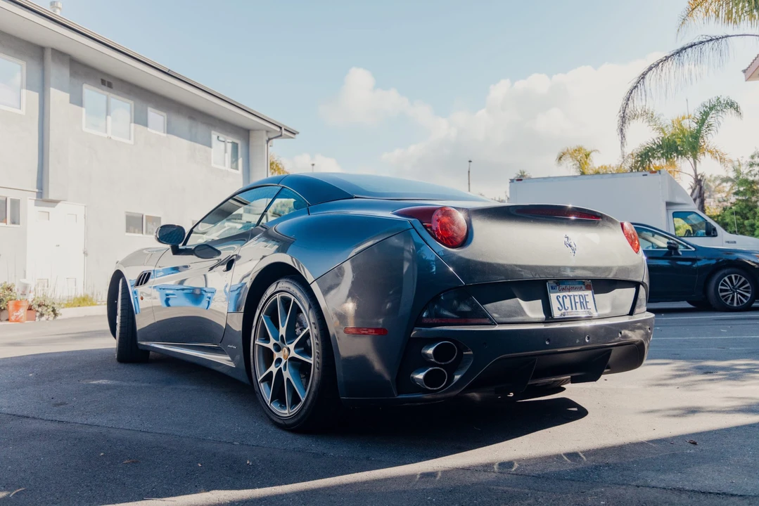 2014 Ferrari California - Image 8 of 31