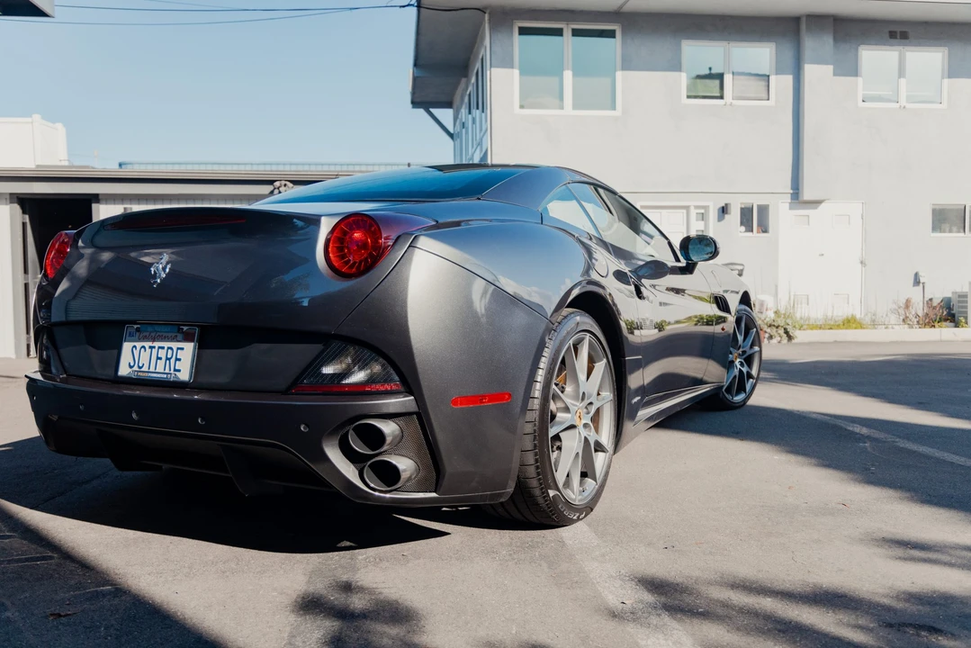 2014 Ferrari California - Image 14 of 31