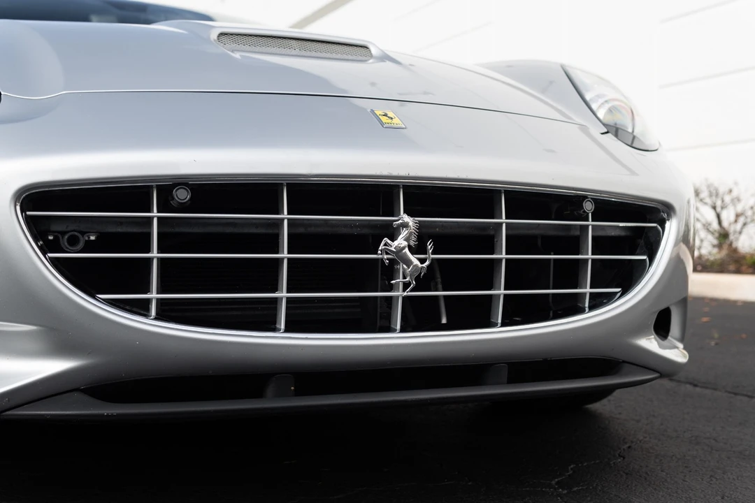 2014 Ferrari California - Image 14 of 21
