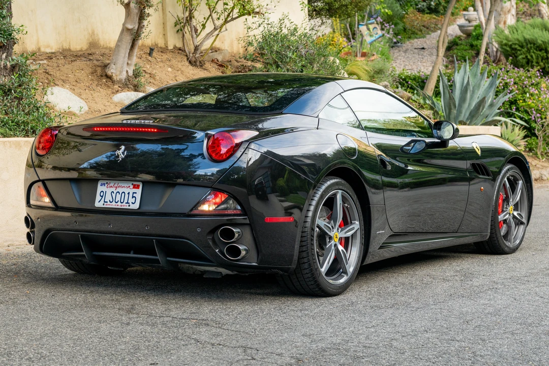 2014 Ferrari California - Image 14 of 31