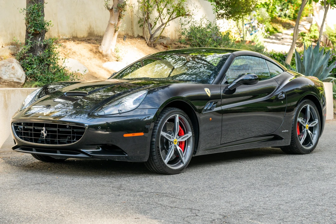 2014 Ferrari California - Image 12 of 31