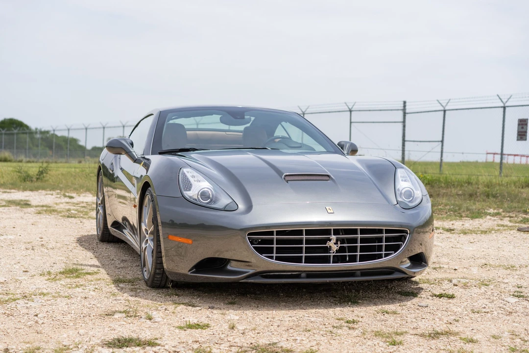 2014 Ferrari California - Image 3 of 31