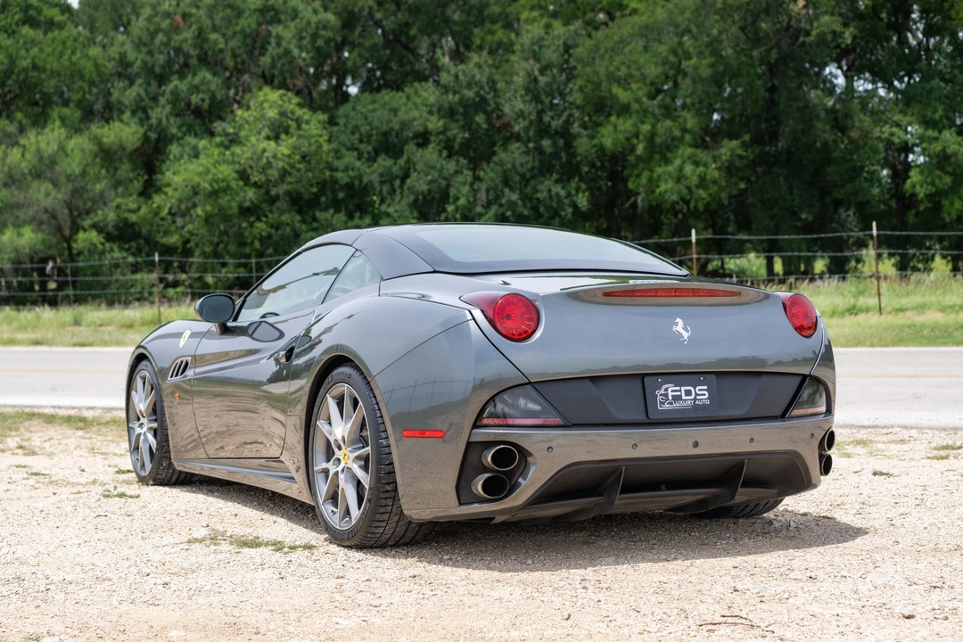 2014 Ferrari California - Image 11 of 31