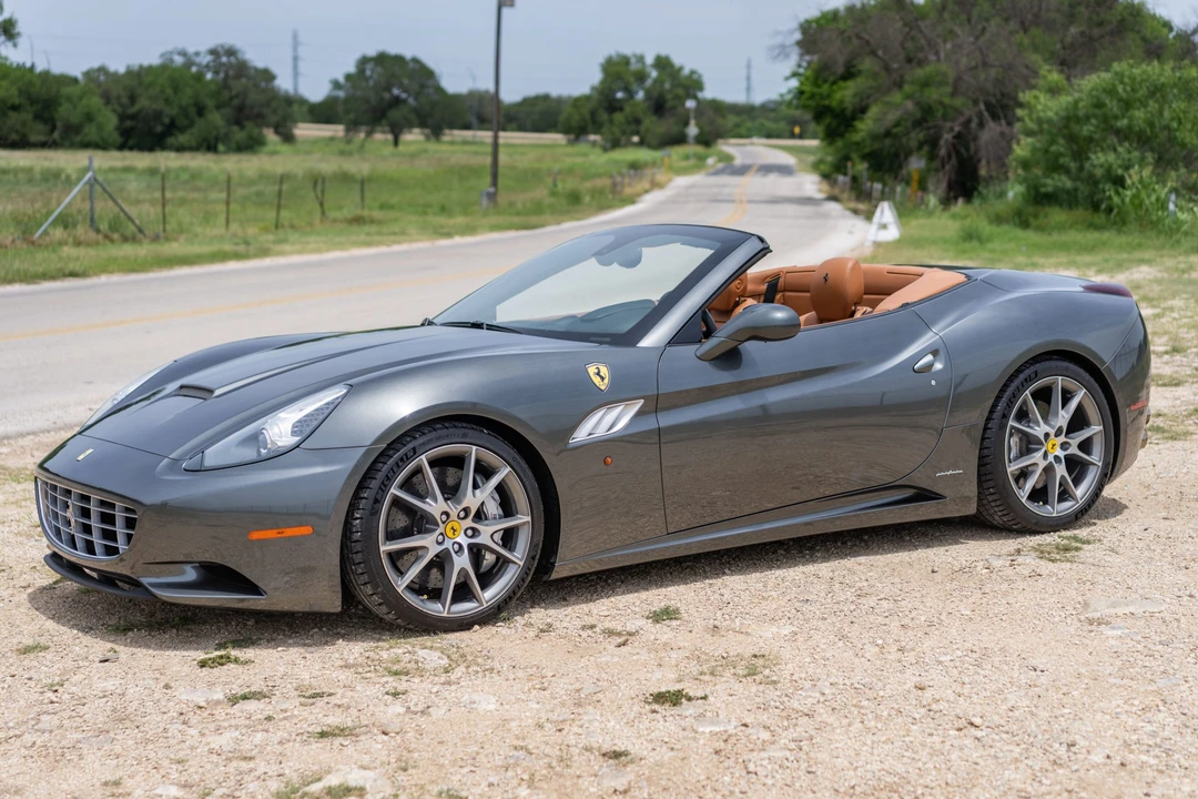 2014 Ferrari California - Image 23 of 31