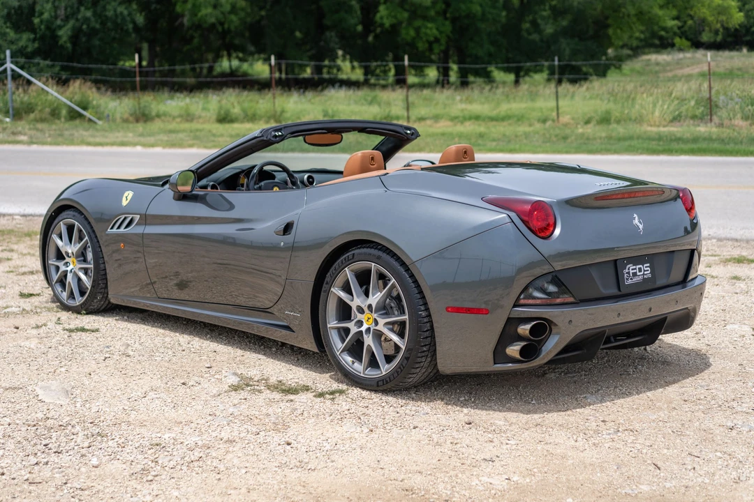2014 Ferrari California - Image 26 of 31